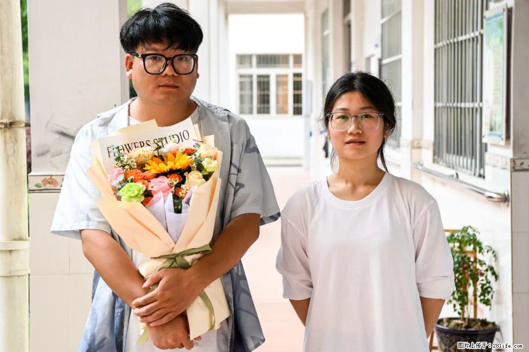 全网追的“扁担女孩”,找了一份暑假工,时薪12元 - 张掖生活资讯 - 张掖28生活网 zhangye.28life.com